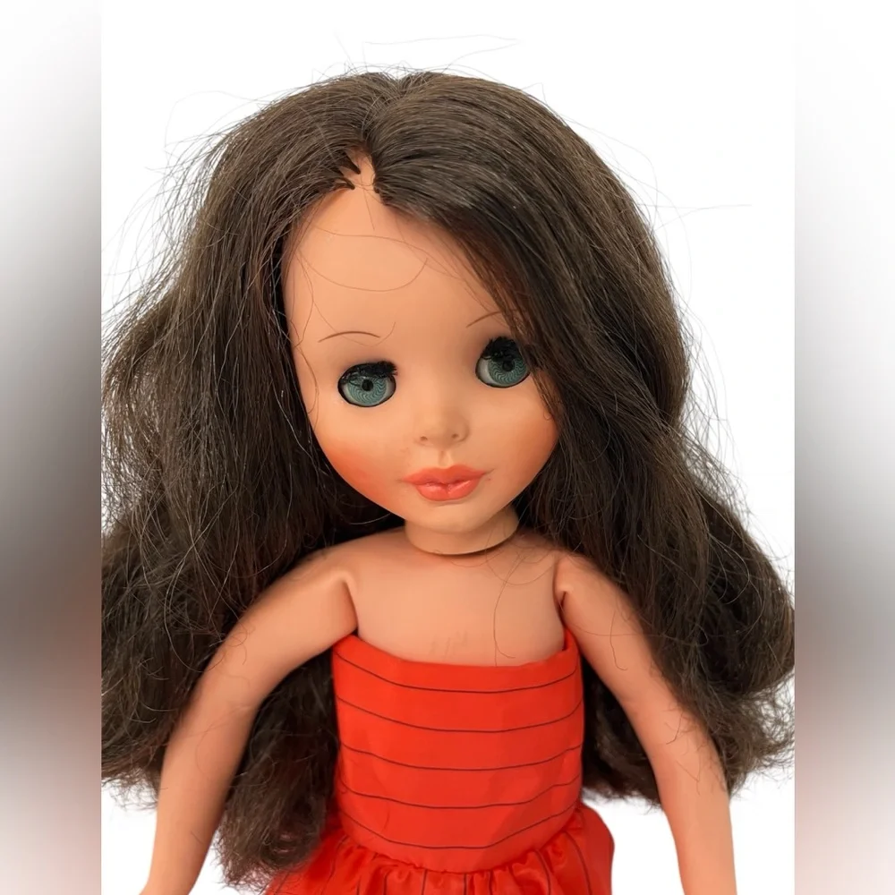 Furga Italy Vittoria Doll 14” Vtg Brunette Hair Blue Eyes Posable 60s “V” Girls